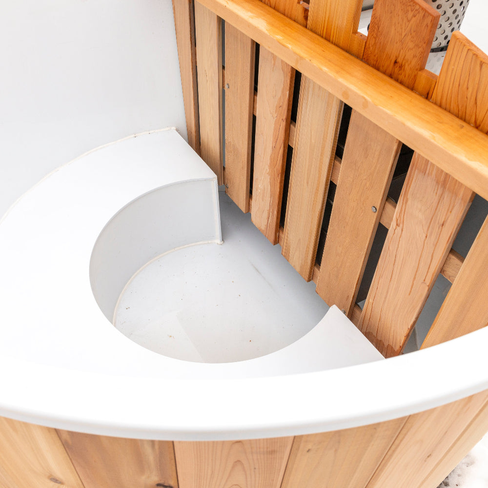 The Evolution 5' Cedar Hot Tub, 3 Person